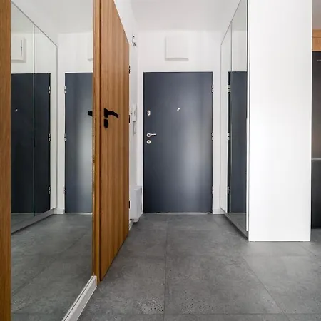 9th Floor Manufaktura With Parking By Rentujemy Apartment Lodz