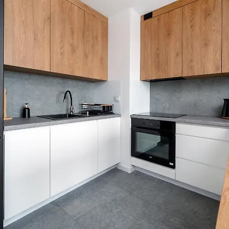 9th Floor Manufaktura With Parking By Rentujemy Apartment