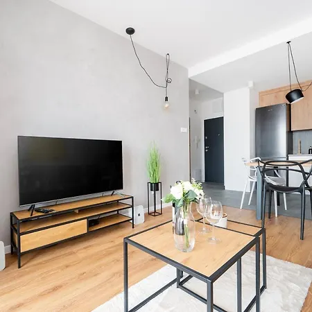 Apartment 9th Floor Manufaktura With Parking By Rentujemy Lodz