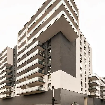 Apartment 9th Floor Manufaktura With Parking By Rentujemy Lodz
