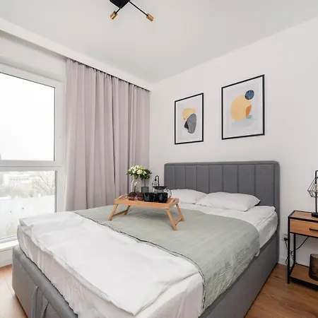 Apartamento 9th Floor Manufaktura With Parking By Rentujemy *