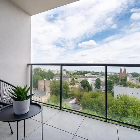 9th Floor Manufaktura With Parking By Rentujemy