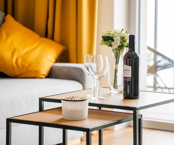 9th Floor Manufaktura With Parking By Rentujemy Lejlighed