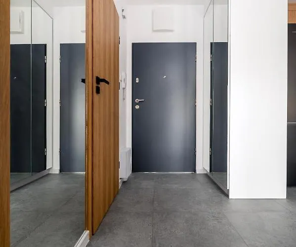 9th Floor Manufaktura With Parking By Rentujemy Lejlighed Łódź